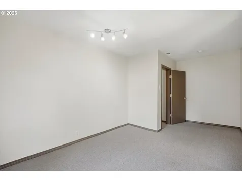 1512 SW 18th Avenue Portland OR 97201