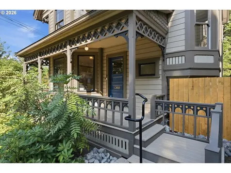1512 SW 18th Avenue Portland OR 97201