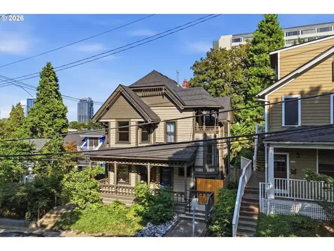 1512 SW 18th Avenue Portland OR 97201