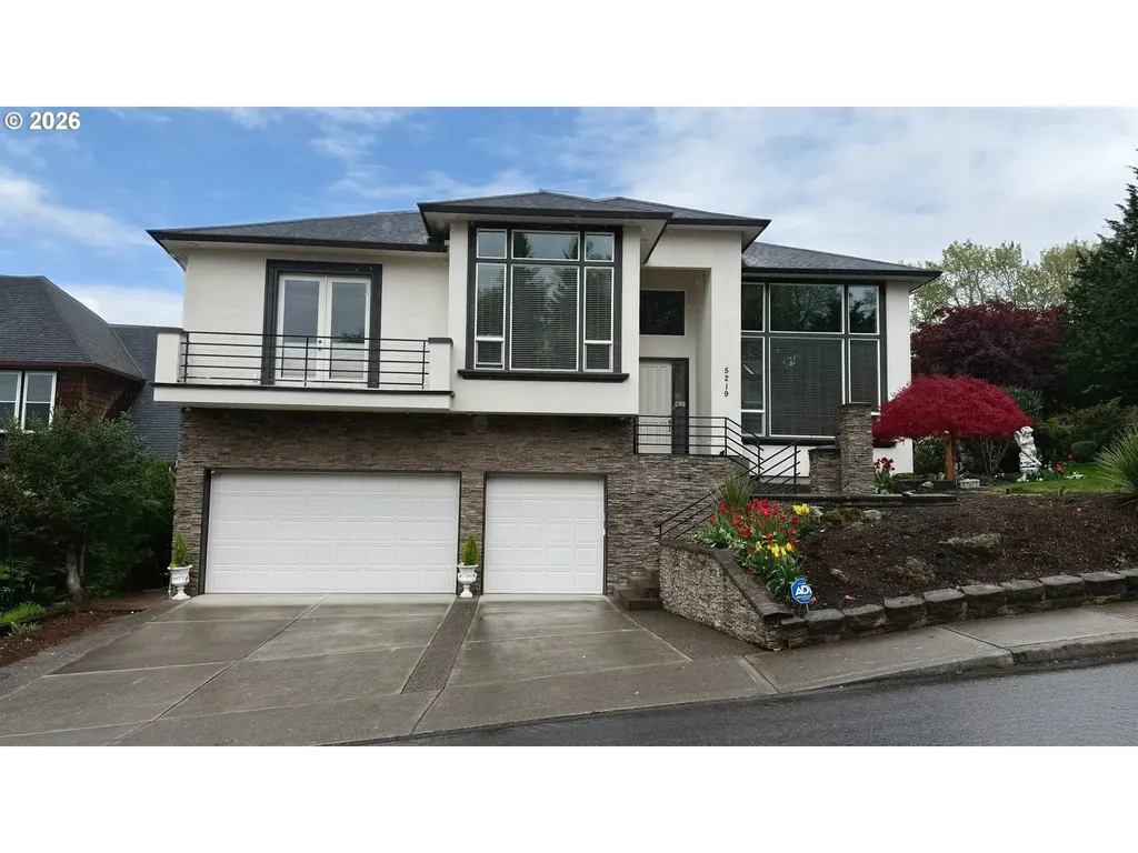 5219 NW Fernridge Drive Camas WA 98607