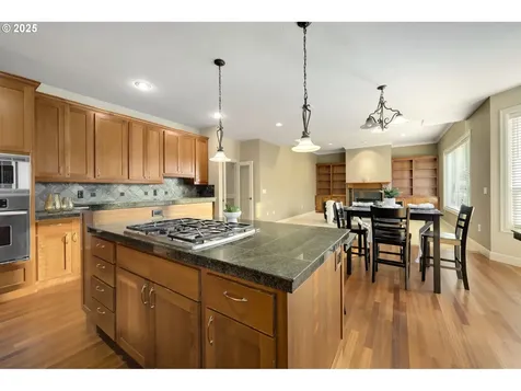 5219 NW Fernridge Drive Camas WA 98607