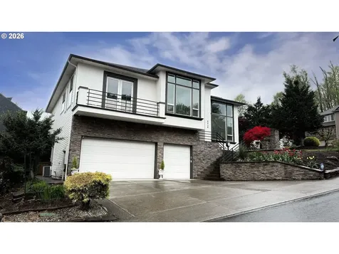 5219 NW Fernridge Drive Camas WA 98607