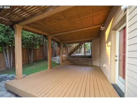 5219 NW Fernridge Drive Camas WA 98607