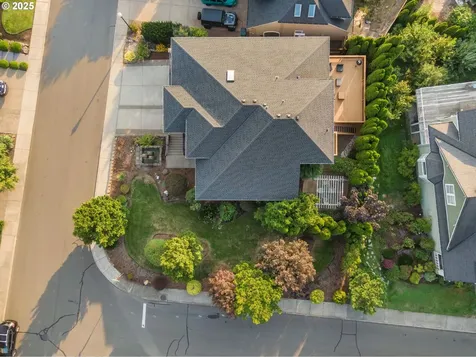 5219 NW Fernridge Drive Camas WA 98607