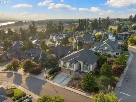 5219 NW Fernridge Drive Camas WA 98607