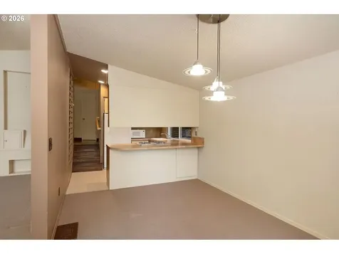 7190 SW Raleighwood Lane Portland OR 97225