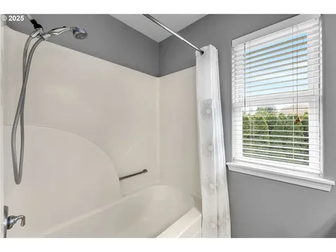 3507 NE 113th Street Vancouver WA 98686