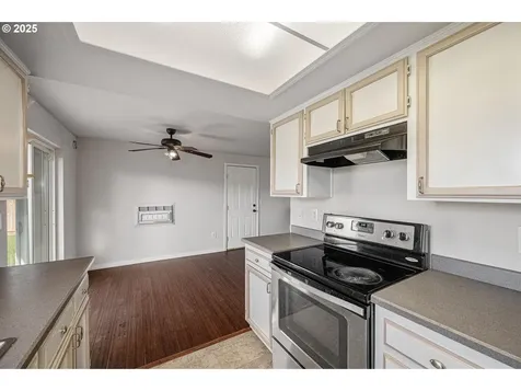 658 SE Debbie Street Mcminnville OR 97128