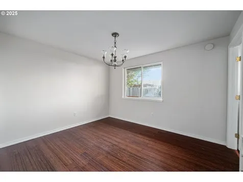 658 SE Debbie Street Mcminnville OR 97128