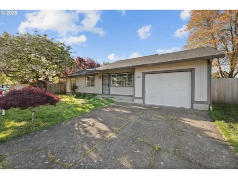 658 SE Debbie Street Mcminnville OR 97128