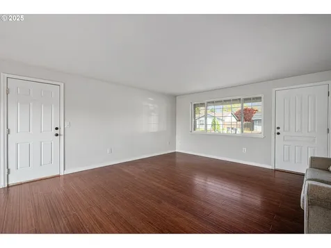 658 SE Debbie Street Mcminnville OR 97128