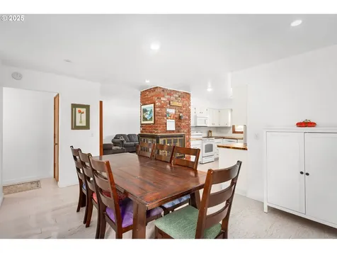 425 NW Angeline Avenue Gresham OR 97030