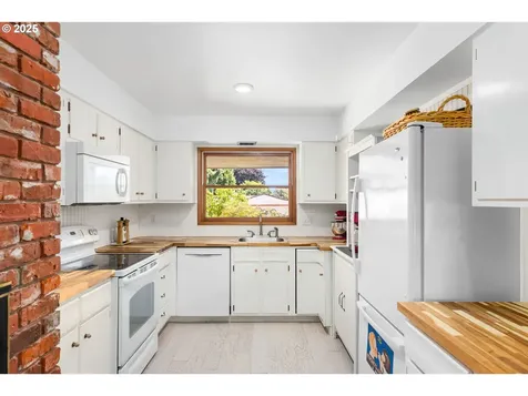 425 NW Angeline Avenue Gresham OR 97030
