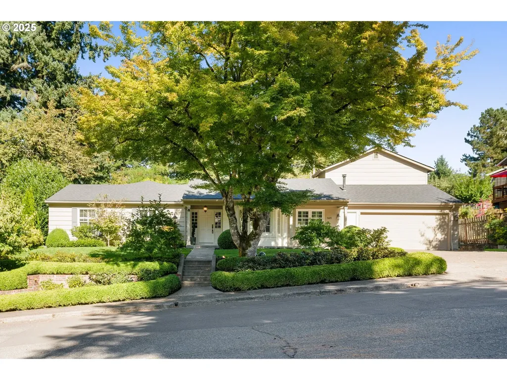1405 Cherry Crest Avenue Lake Oswego OR 97034