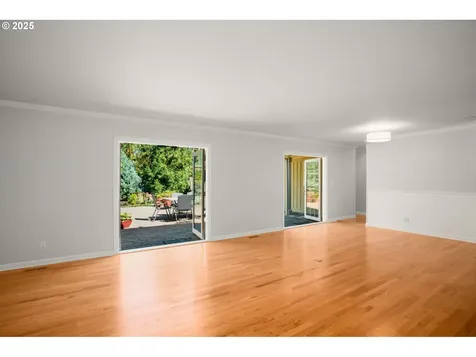 1405 Cherry Crest Avenue Lake Oswego OR 97034