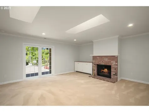 1405 Cherry Crest Avenue Lake Oswego OR 97034