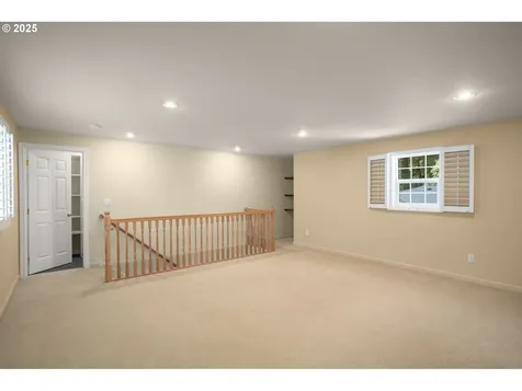 1405 Cherry Crest Avenue Lake Oswego OR 97034