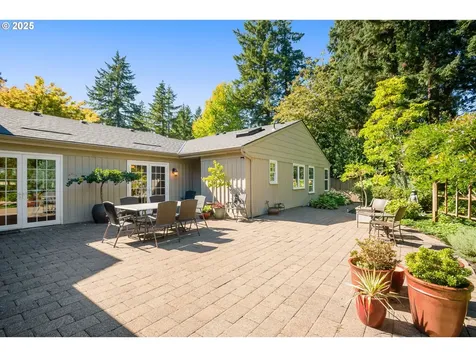 1405 Cherry Crest Avenue Lake Oswego OR 97034