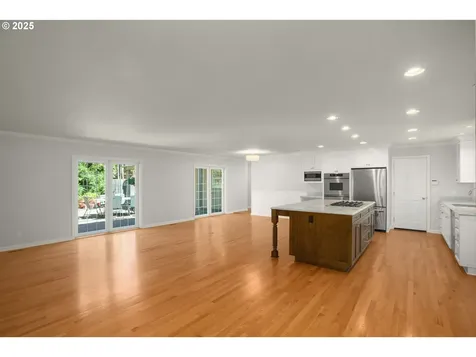 1405 Cherry Crest Avenue Lake Oswego OR 97034