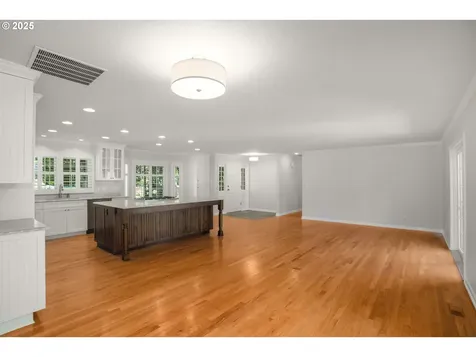 1405 Cherry Crest Avenue Lake Oswego OR 97034