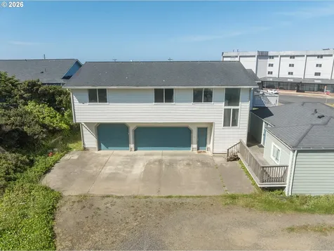 563/565 SW 4th Street Newport OR 97365