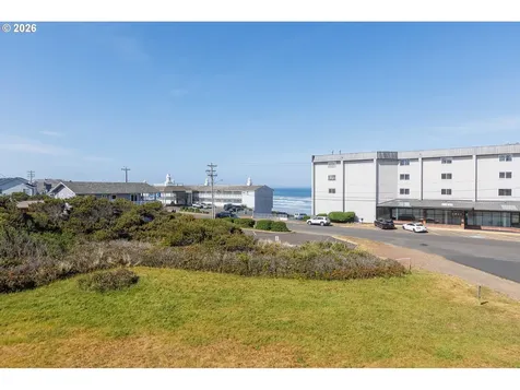 563/565 SW 4th Street Newport OR 97365