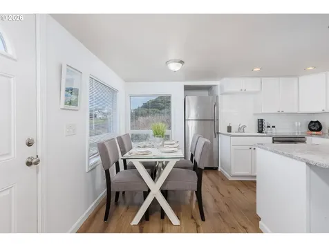 563/565 SW 4th Street Newport OR 97365