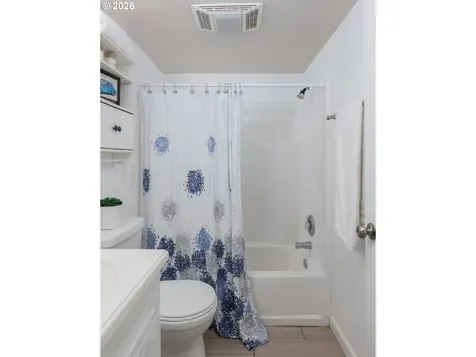 563/565 SW 4th Street Newport OR 97365