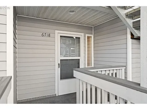 6718 N Richmond Avenue Portland OR 97203