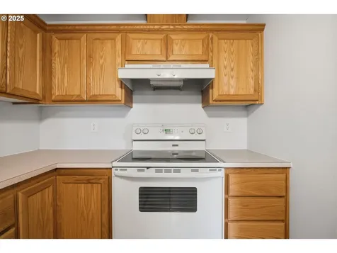 3272 Admiral Street Eugene OR 97404