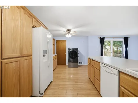3272 Admiral Street Eugene OR 97404