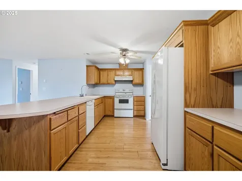 3272 Admiral Street Eugene OR 97404