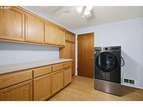 3272 Admiral Street Eugene OR 97404