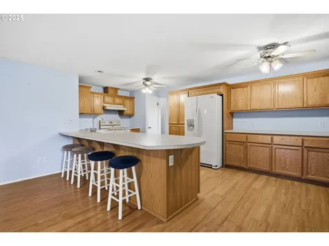 3272 Admiral Street Eugene OR 97404