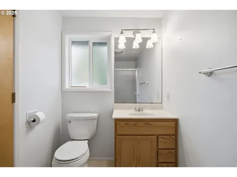 3272 Admiral Street Eugene OR 97404