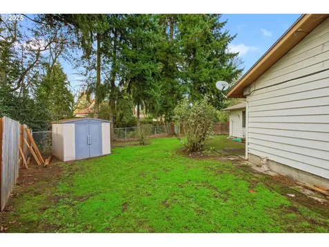 3272 Admiral Street Eugene OR 97404