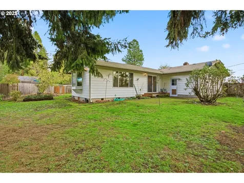 3272 Admiral Street Eugene OR 97404