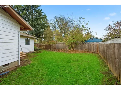 3272 Admiral Street Eugene OR 97404
