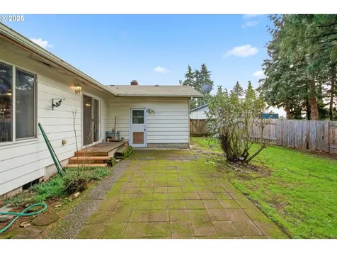 3272 Admiral Street Eugene OR 97404