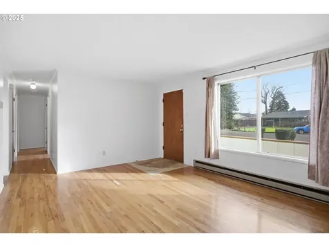 3272 Admiral Street Eugene OR 97404