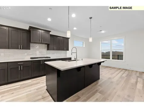 18601 NE 41st Avenue Vancouver WA 98686