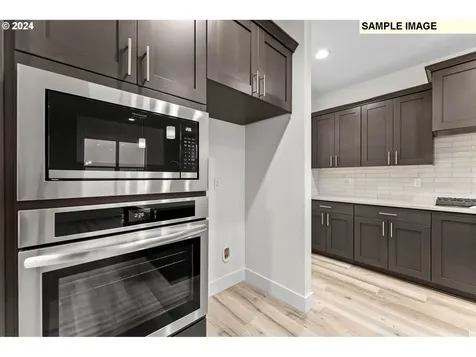 18601 NE 41st Avenue Vancouver WA 98686