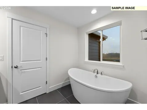 18601 NE 41st Avenue Vancouver WA 98686