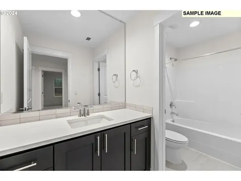 18601 NE 41st Avenue Vancouver WA 98686