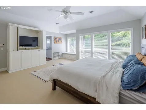 6424 SW Flower Street Portland OR 97221