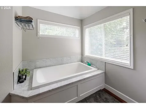 6424 SW Flower Street Portland OR 97221
