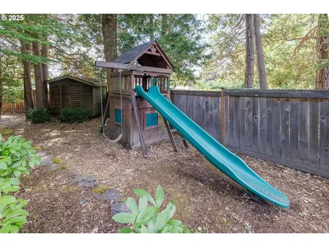 6424 SW Flower Street Portland OR 97221