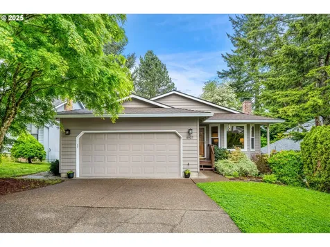 8927 SW 50th Avenue Portland OR 97219