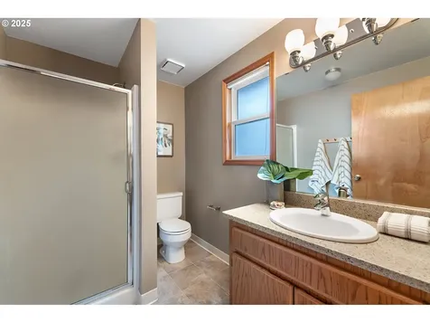 8927 SW 50th Avenue Portland OR 97219