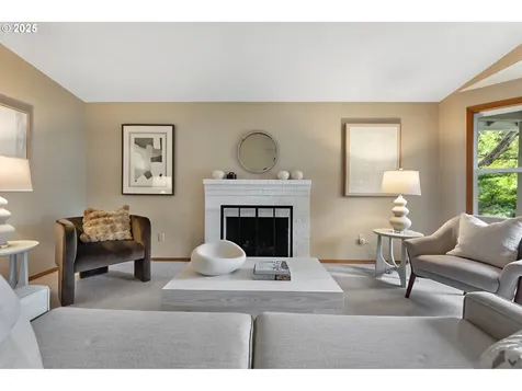 8927 SW 50th Avenue Portland OR 97219
